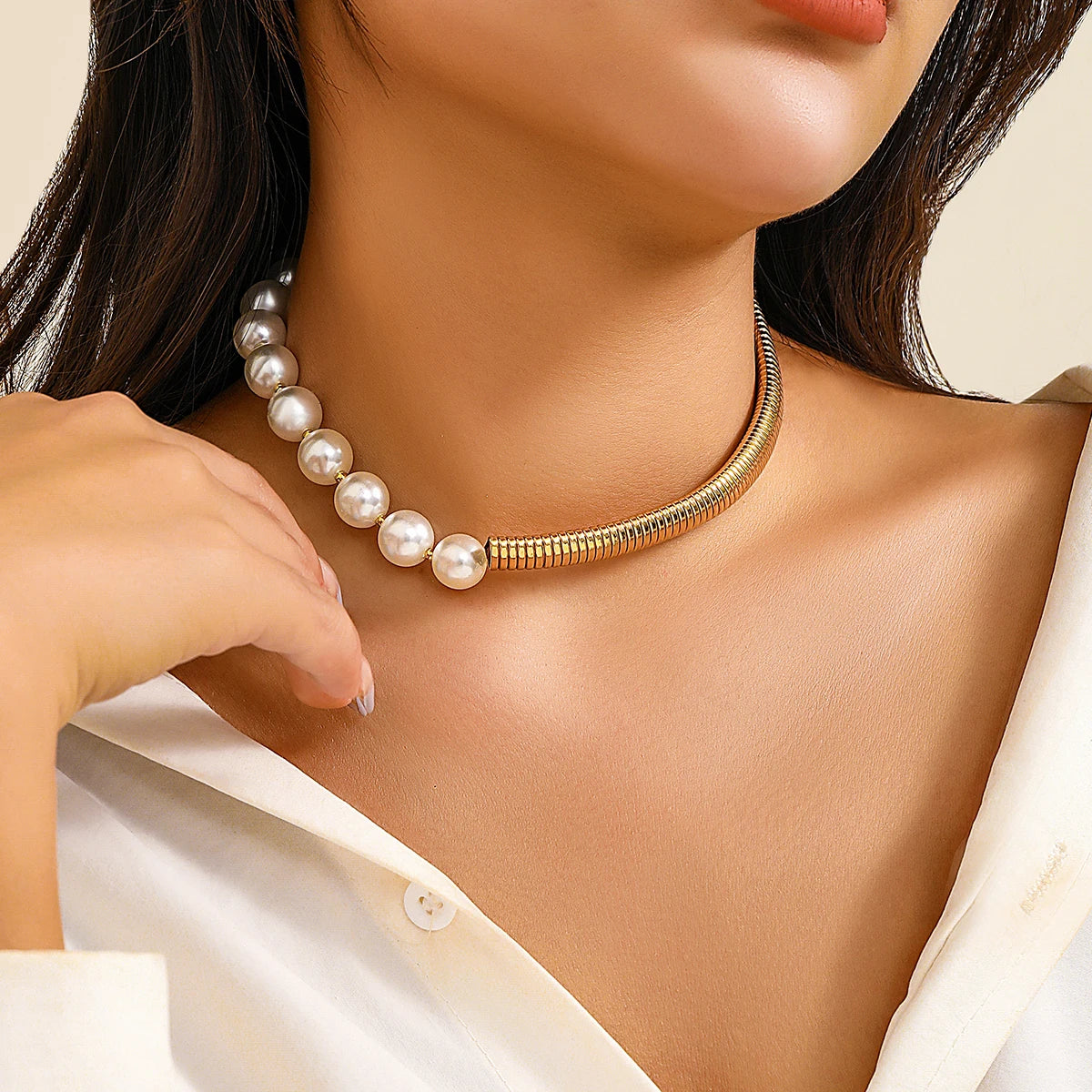 ItsYara Elegant Pearl Set