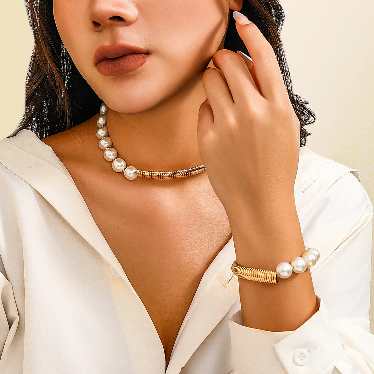 ItsYara Elegant Pearl Set