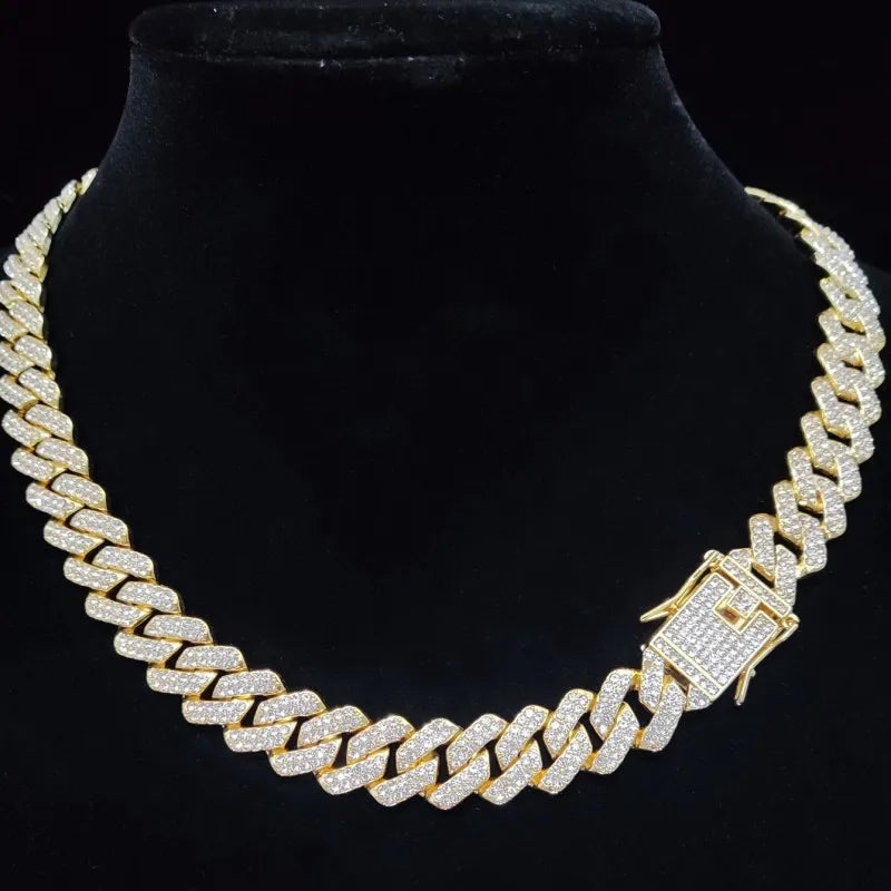 ItsYara Cuban Chain Iced Out Bling Necklace