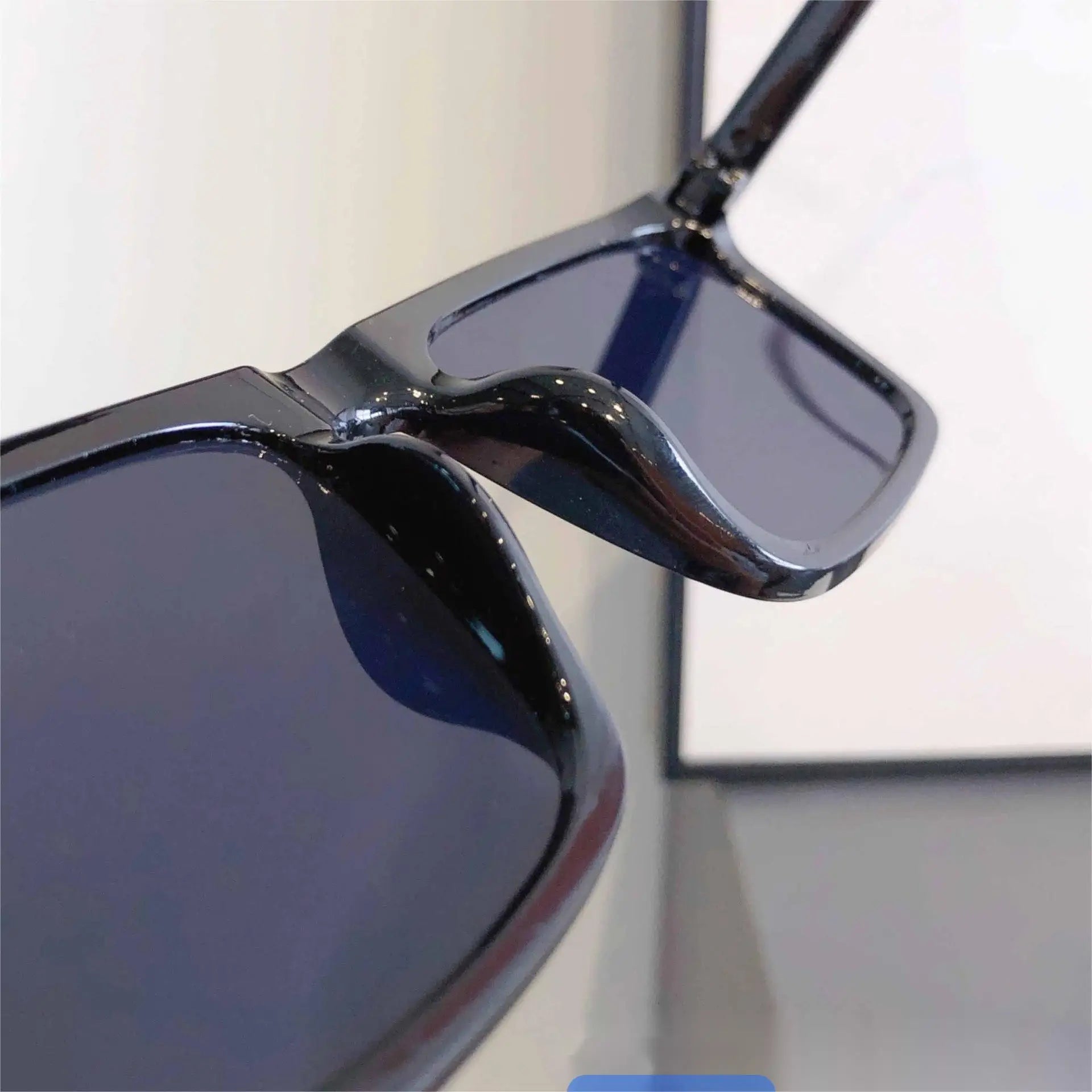 Mysterious look- Sunglass
