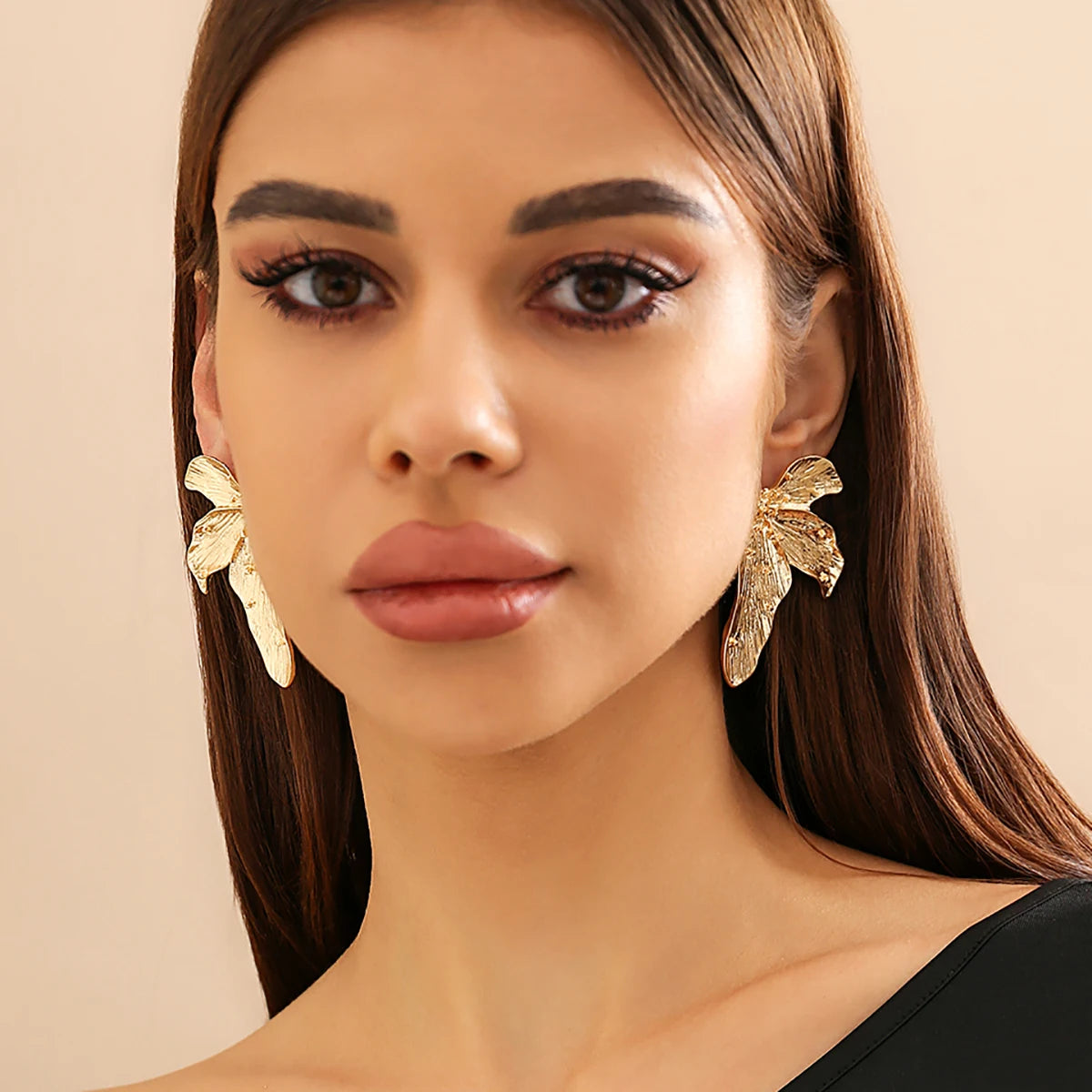 ItsYara Pharaonic Half Flower Earrings