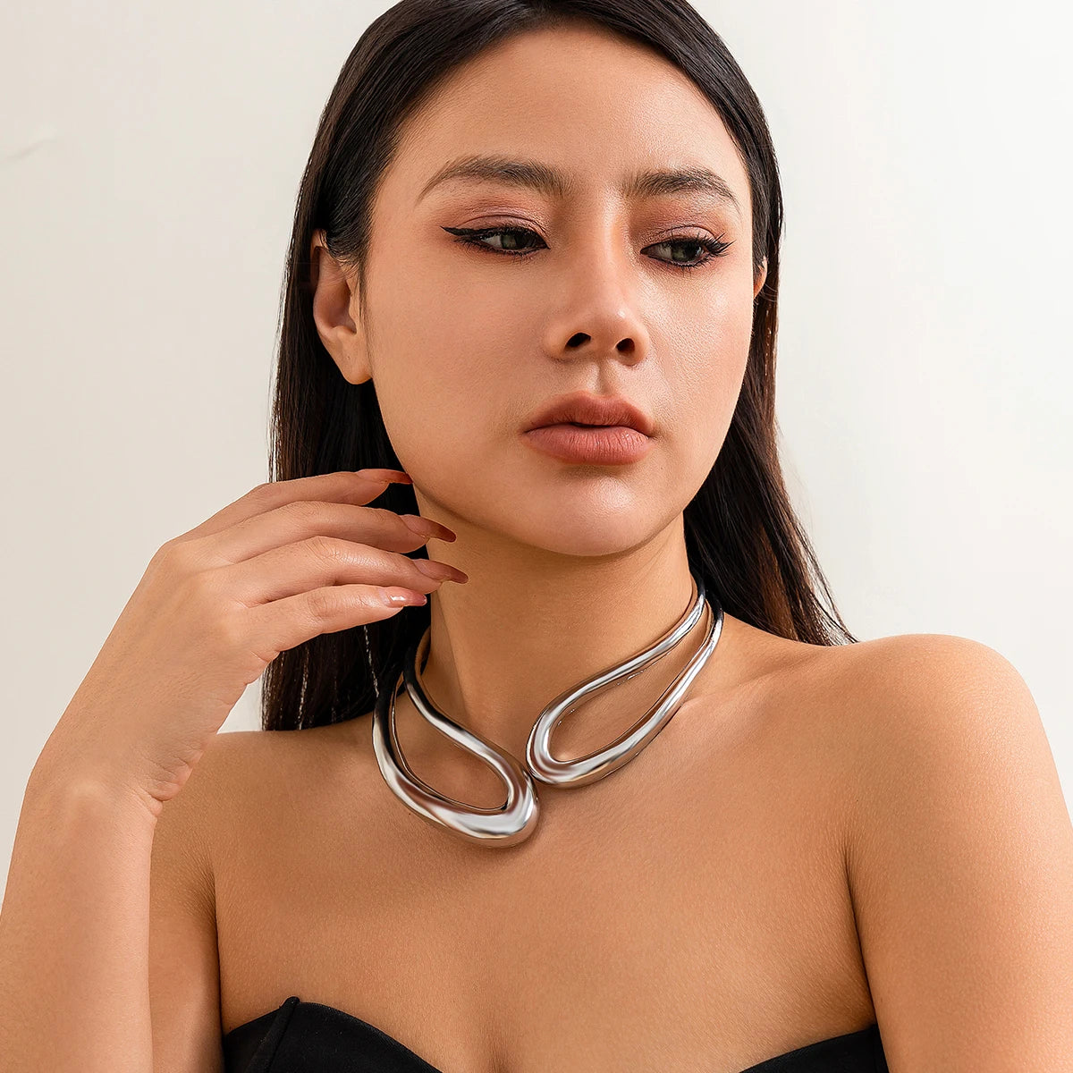 ItsYara Pharaonic Collar Choker