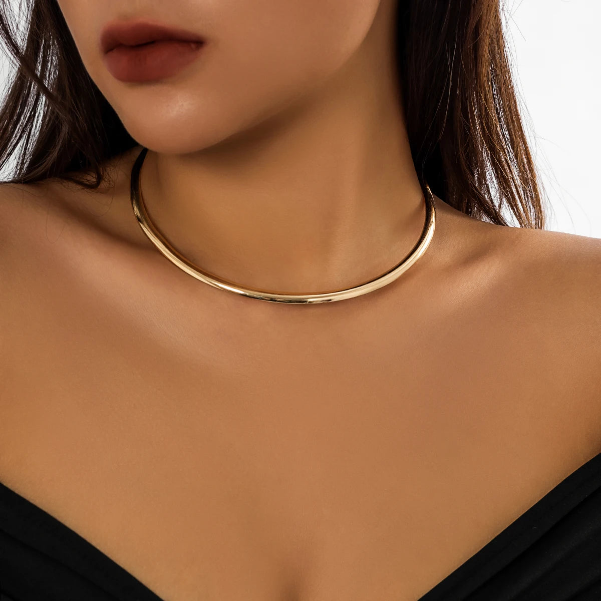 ItsYara Pharaonic Round Collar Choker