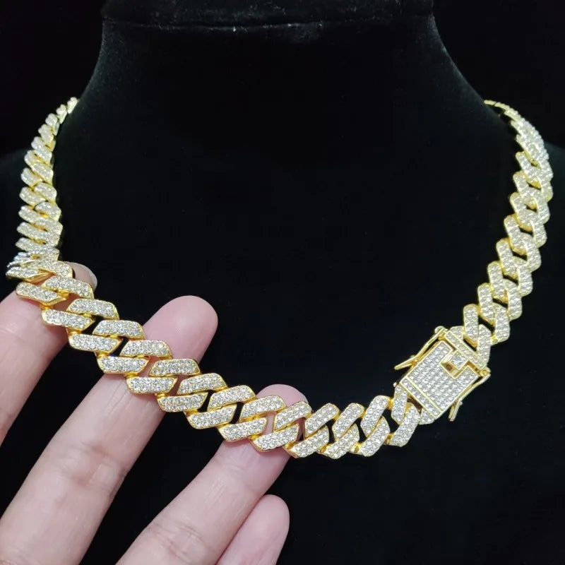 ItsYara Cuban Chain Iced Out Bling Necklace