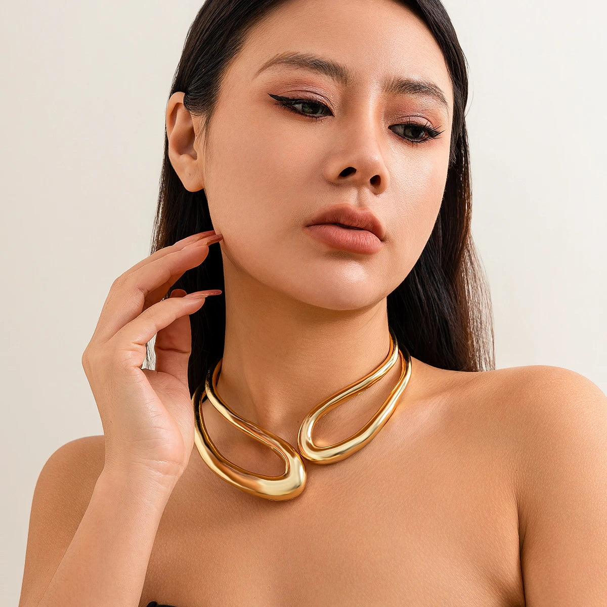 ItsYara Pharaonic Collar Choker