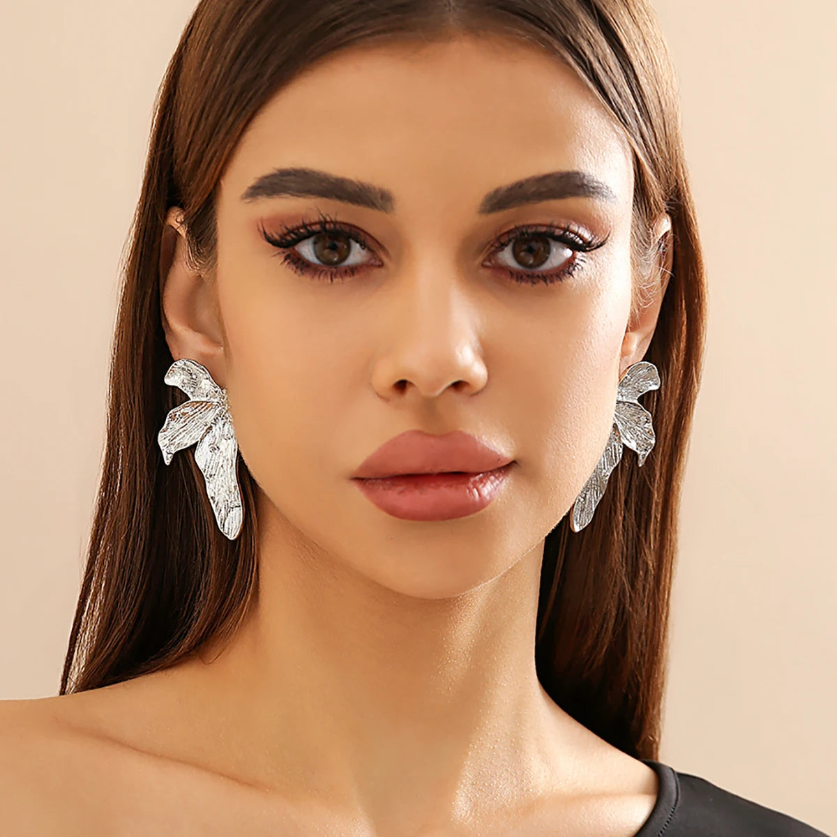 ItsYara Pharaonic Half Flower Earrings